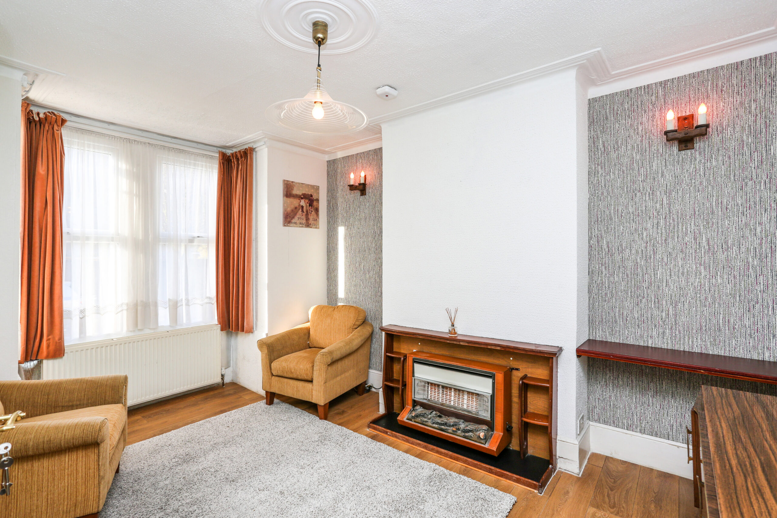 Railway Road, Waltham Cross, EN8