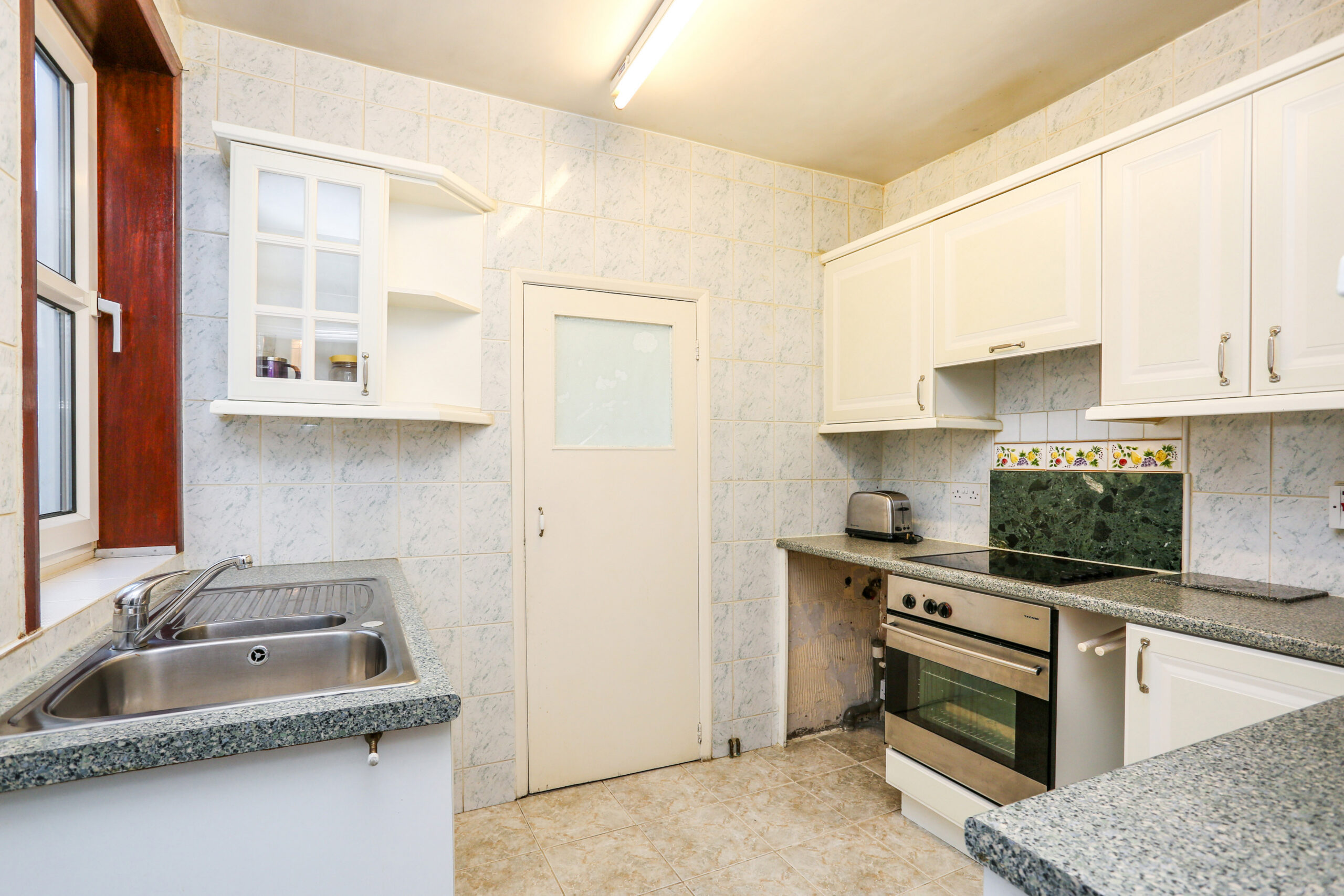 Railway Road, Waltham Cross, EN8