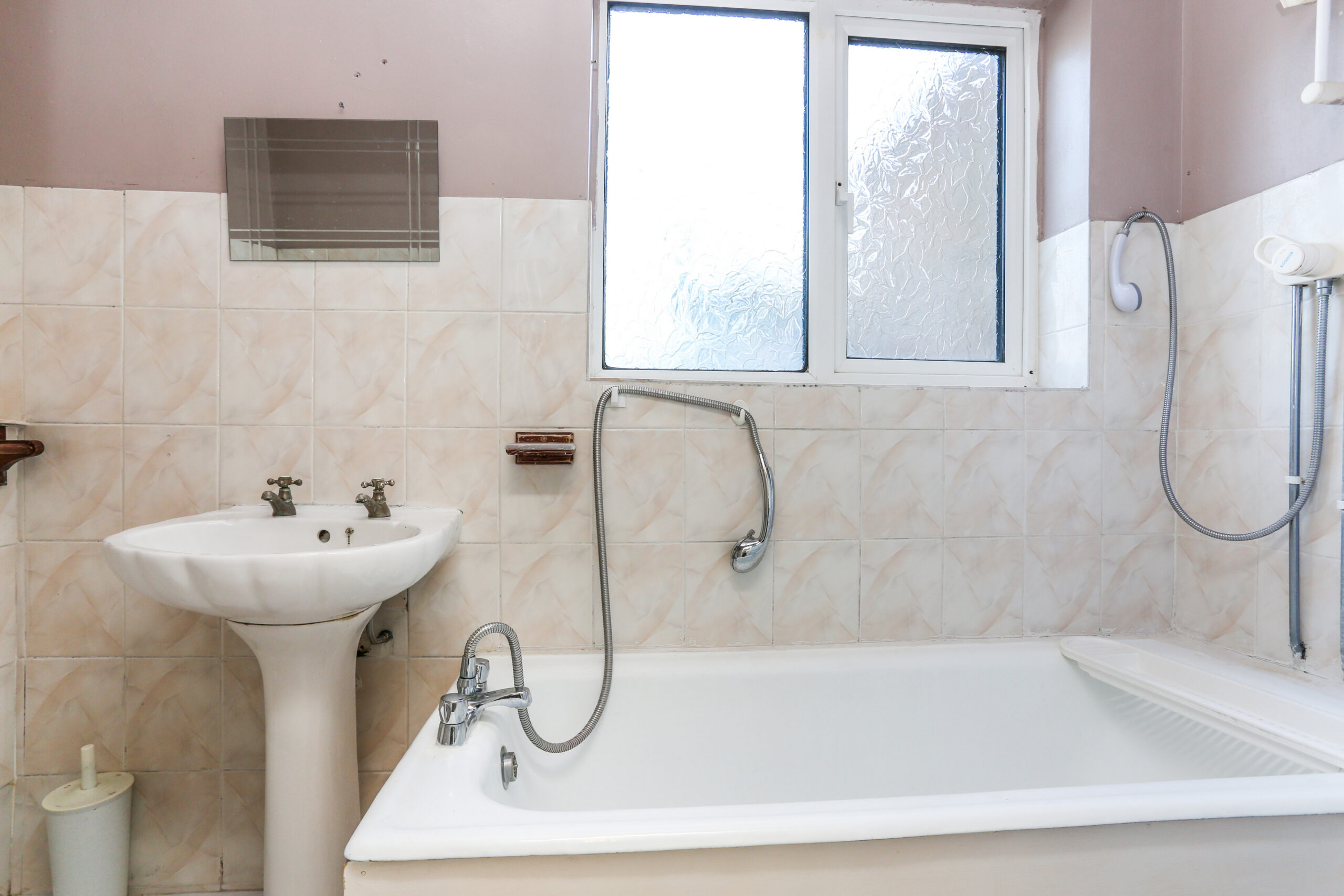 Railway Road, Waltham Cross, EN8