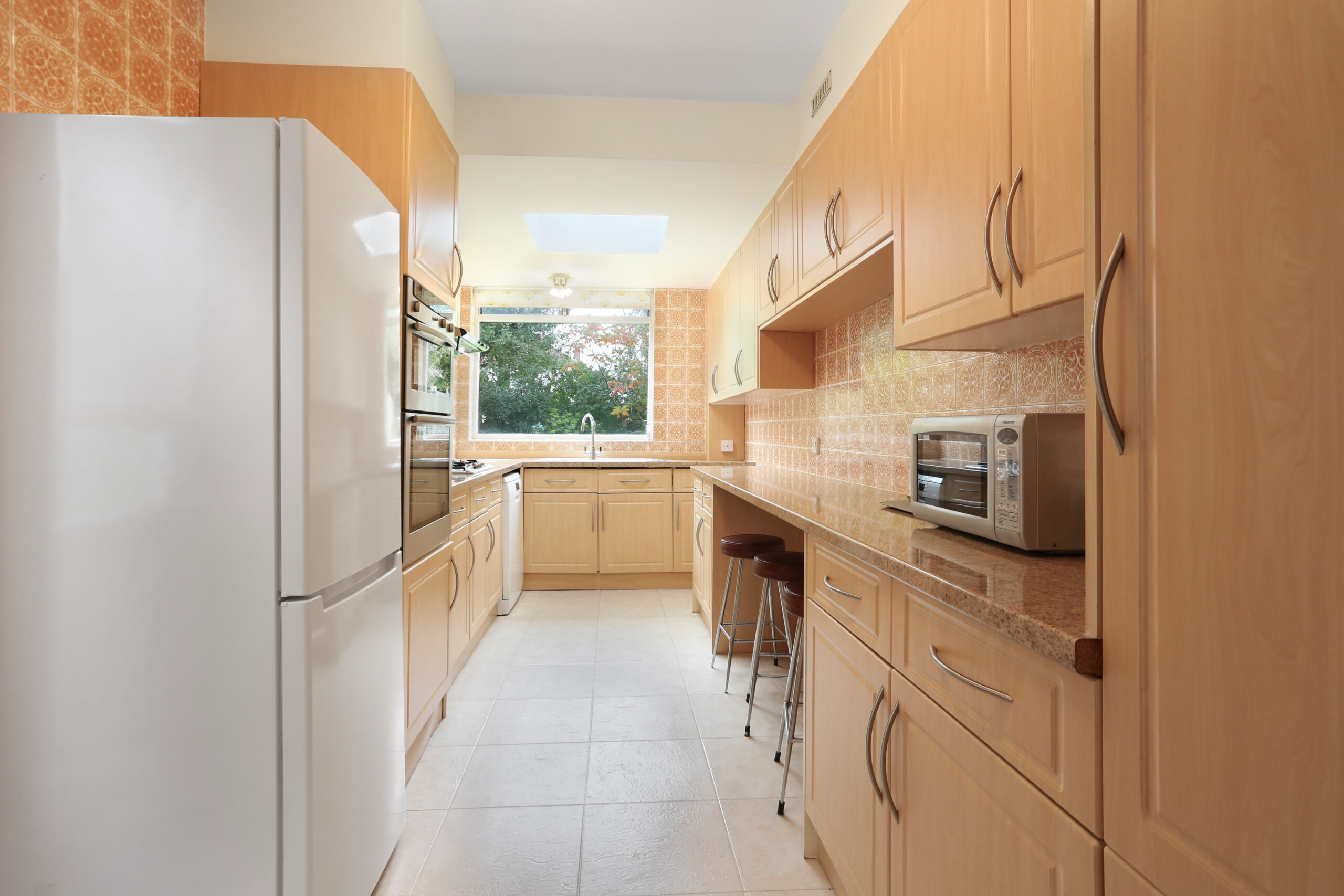 Hillington Gardens, Woodford Green, IG8