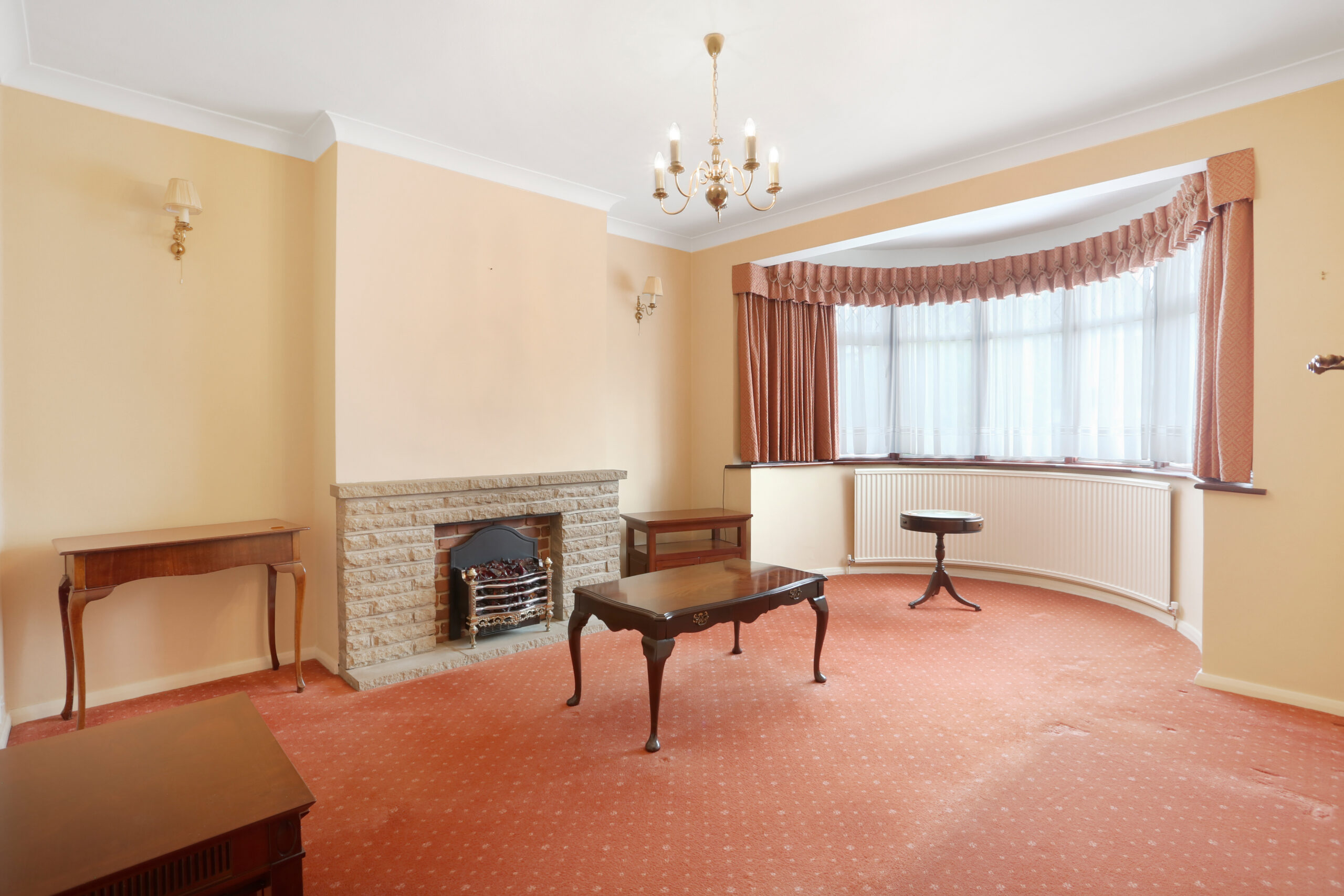 Hillington Gardens, Woodford Green, IG8