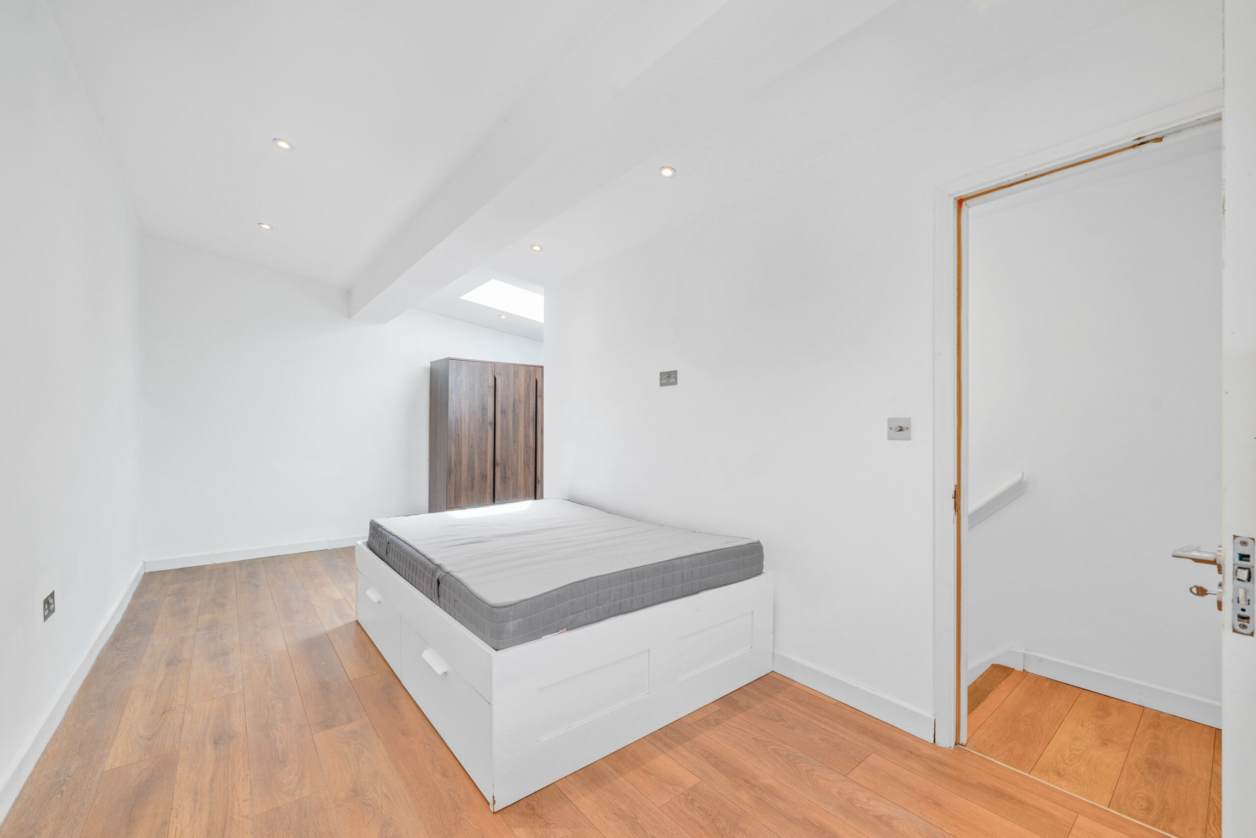 Bradstock Road, San House, E9