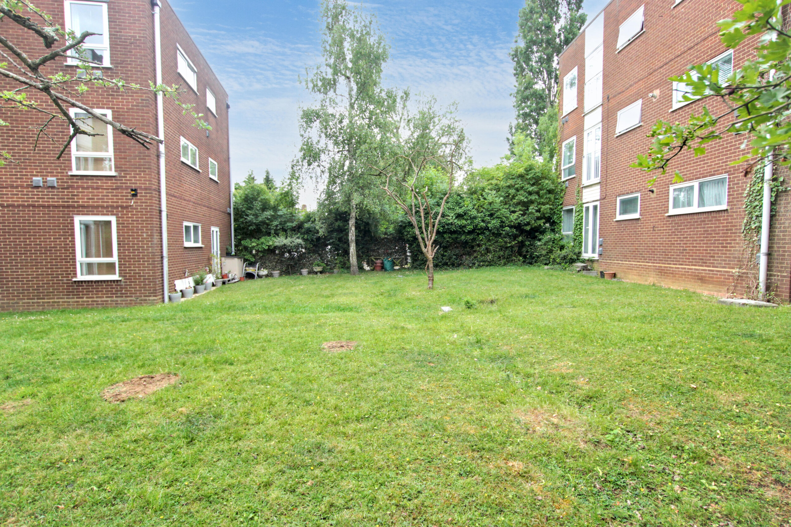 Sunnydene Close, Romford, RM3