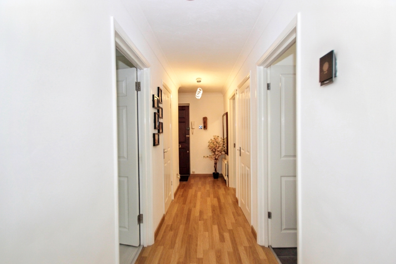 Sunnydene Close, Romford, RM3