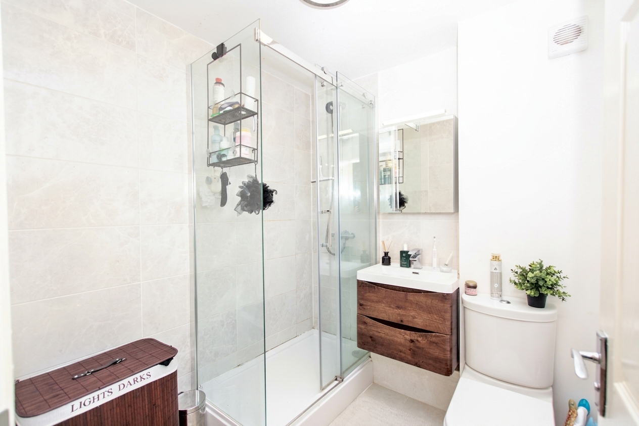 Sunnydene Close, Romford, RM3