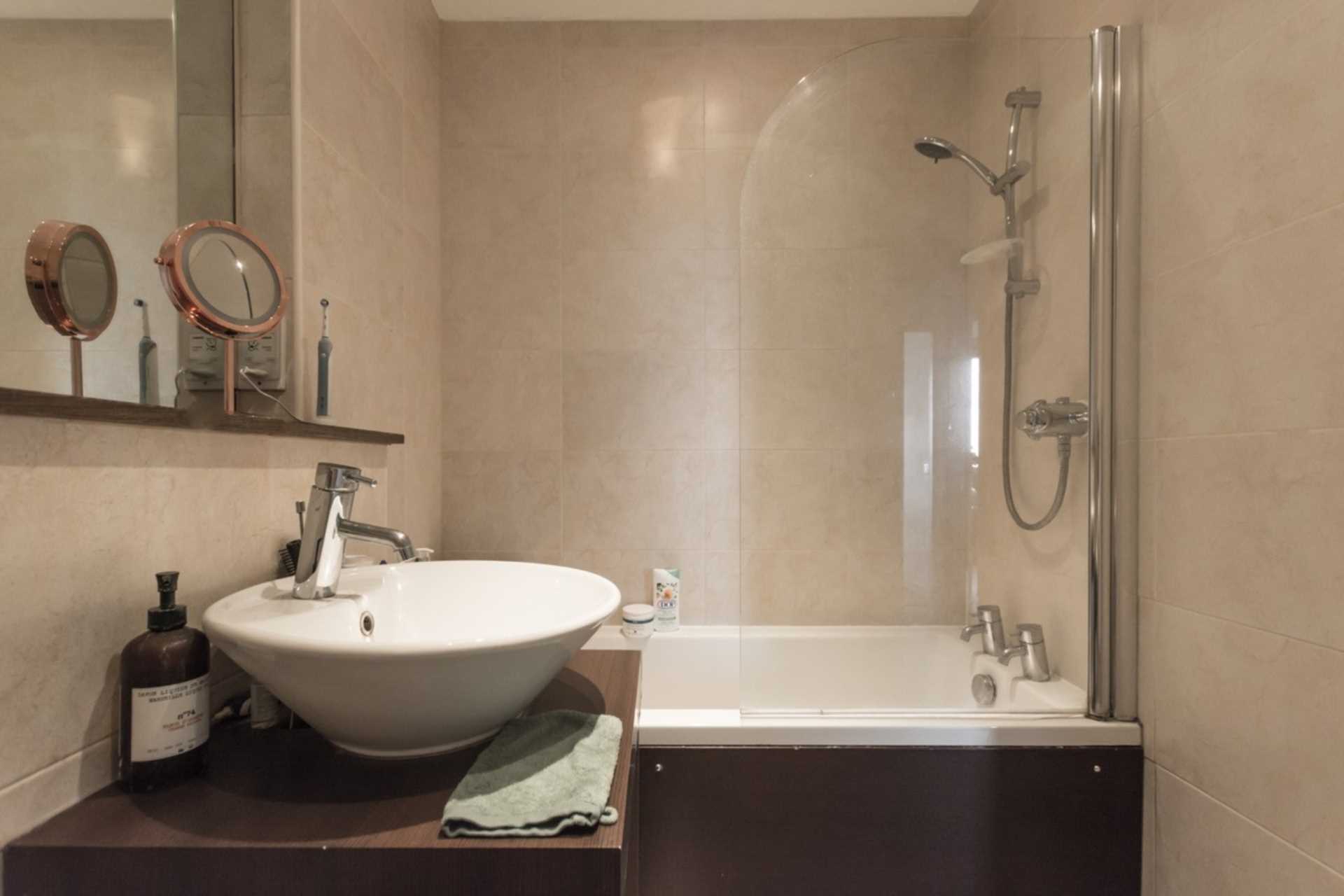 Spencer Way, Kelday Heights, E1