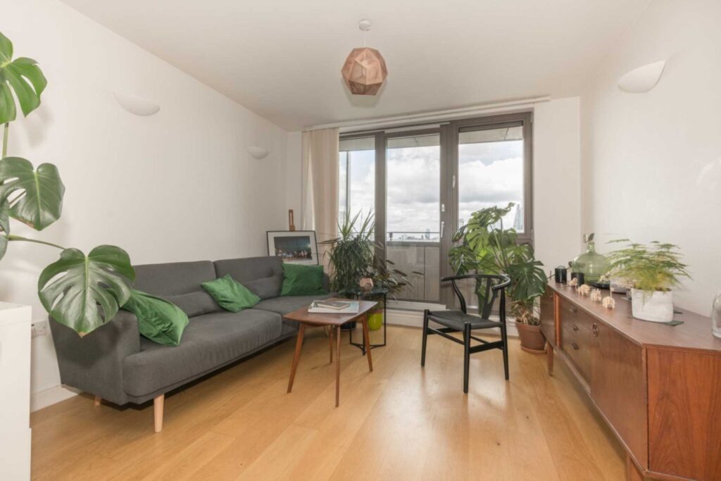 Spencer Way, Kelday Heights, E1