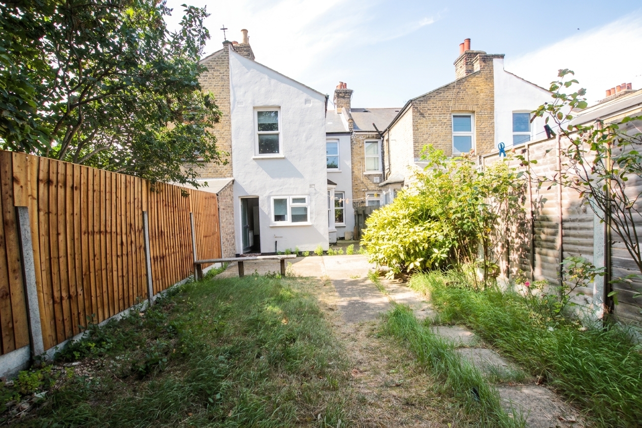 Madeira Road, London, E11