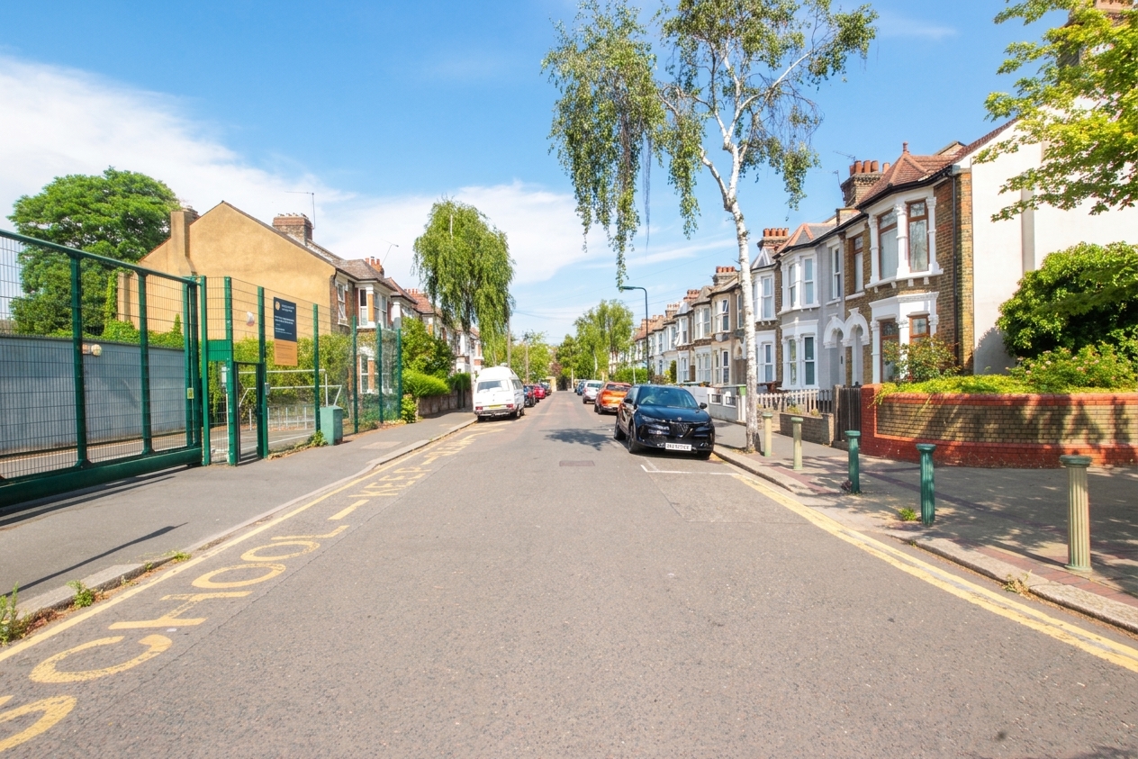 Madeira Road, London, E11