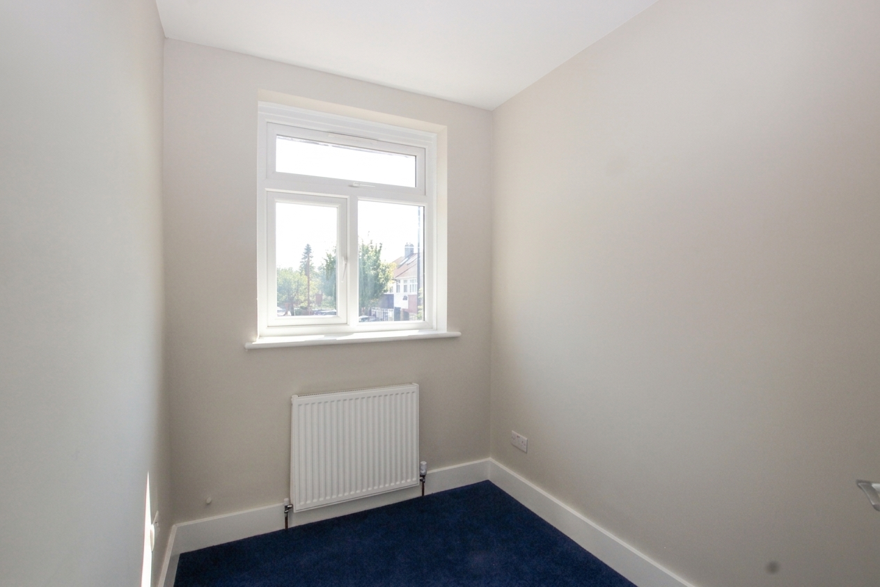 Bracondale Road, London, SE2