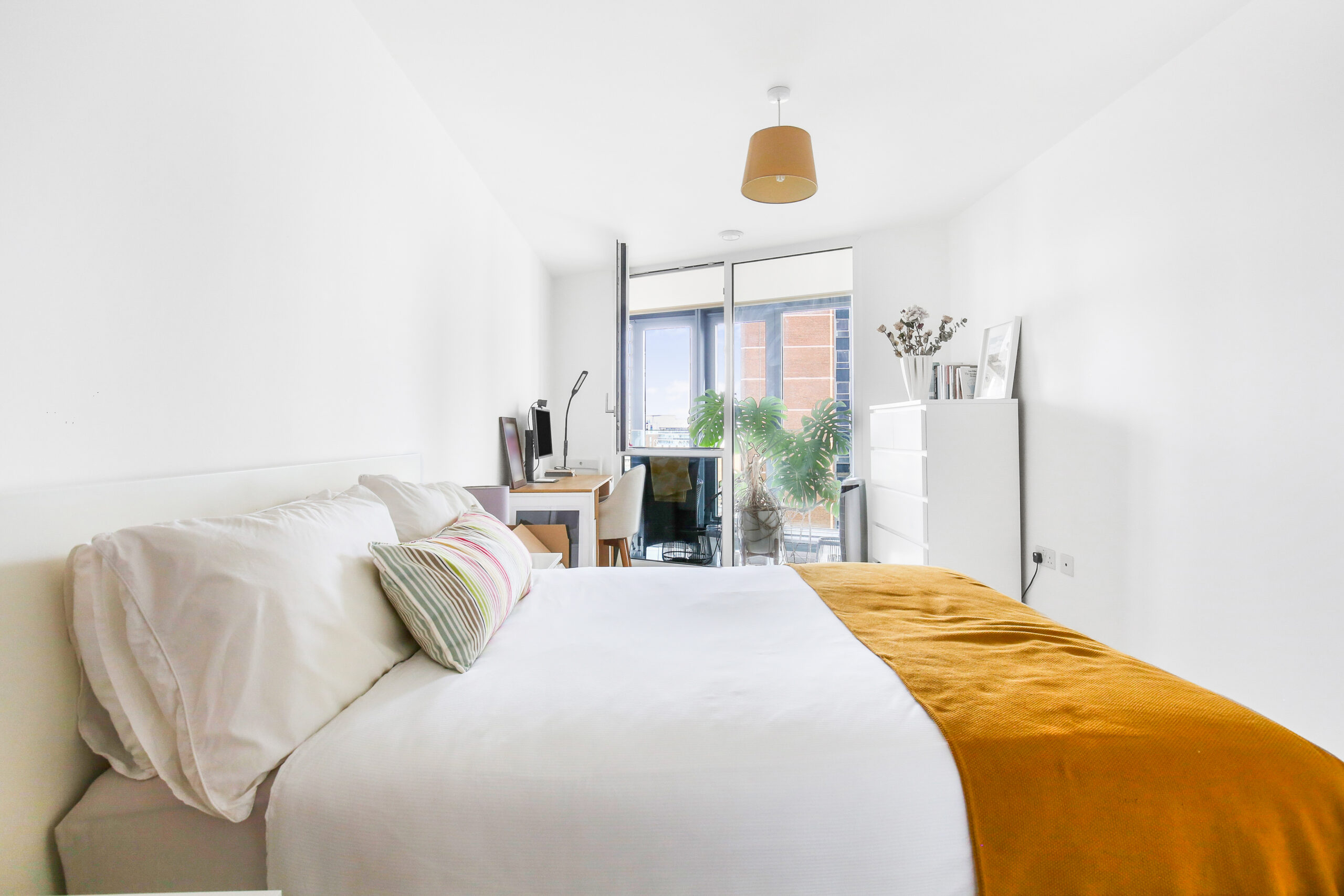 Station Street, Unex Tower, E15