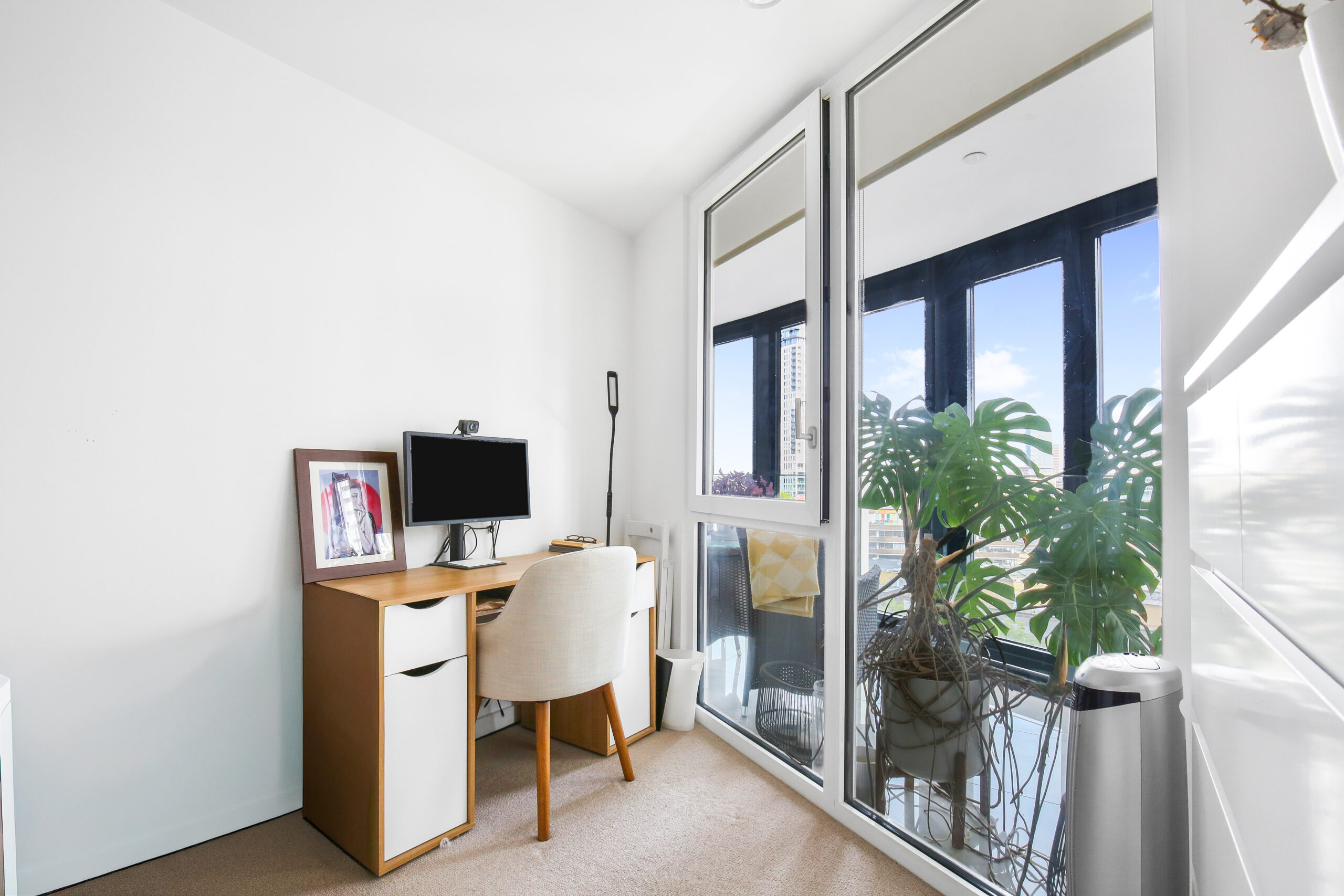 Station Street, Unex Tower, E15