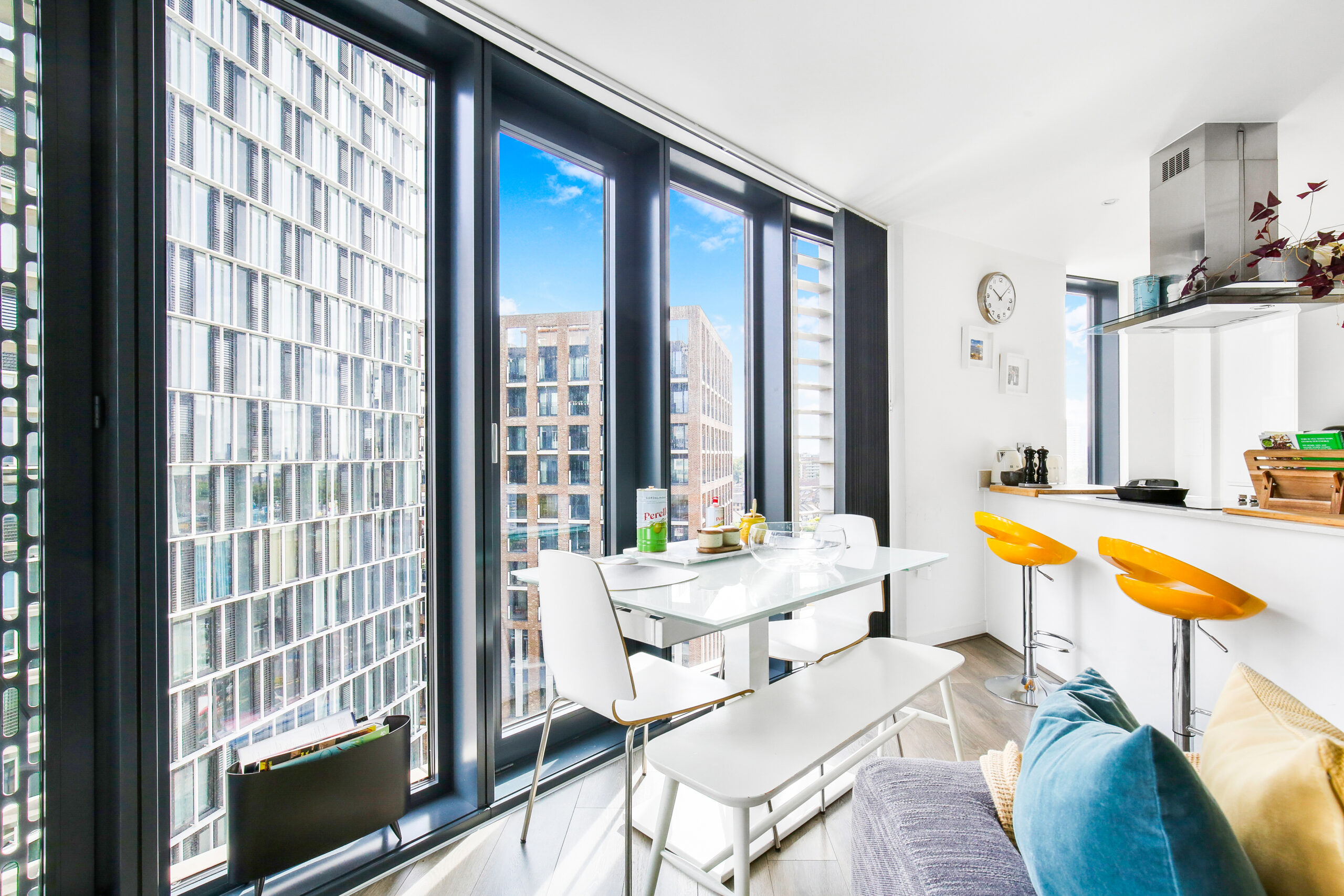 Station Street, Unex Tower, E15