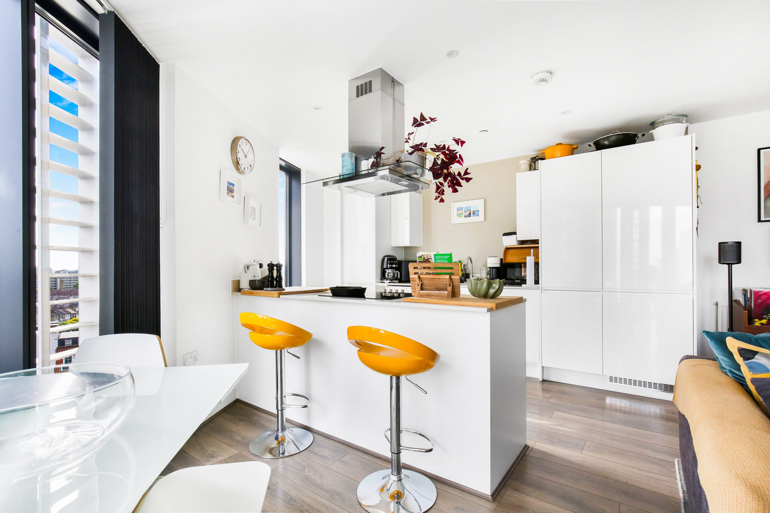Station Street, Unex Tower, E15