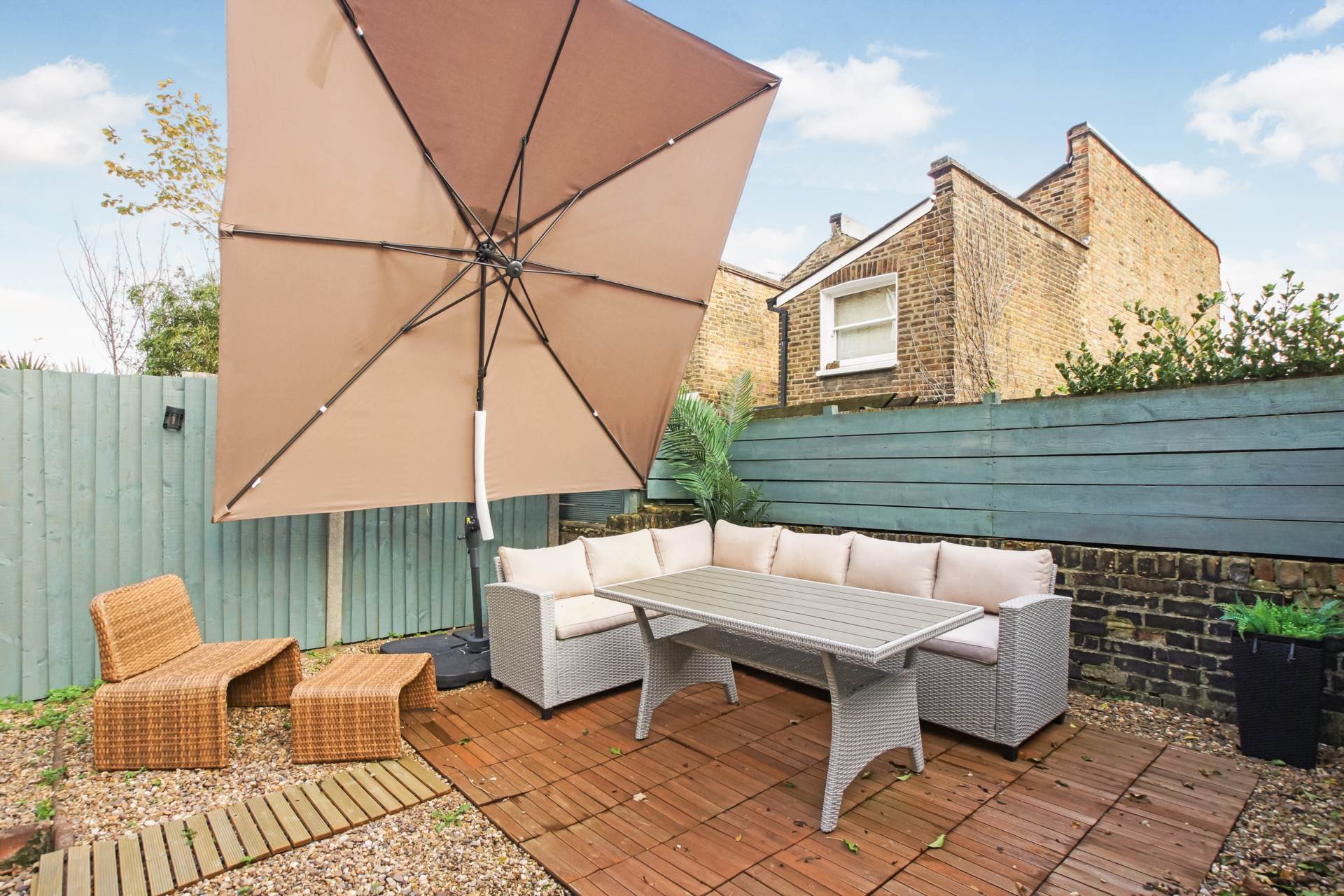 Kingsdown Road, London, N19