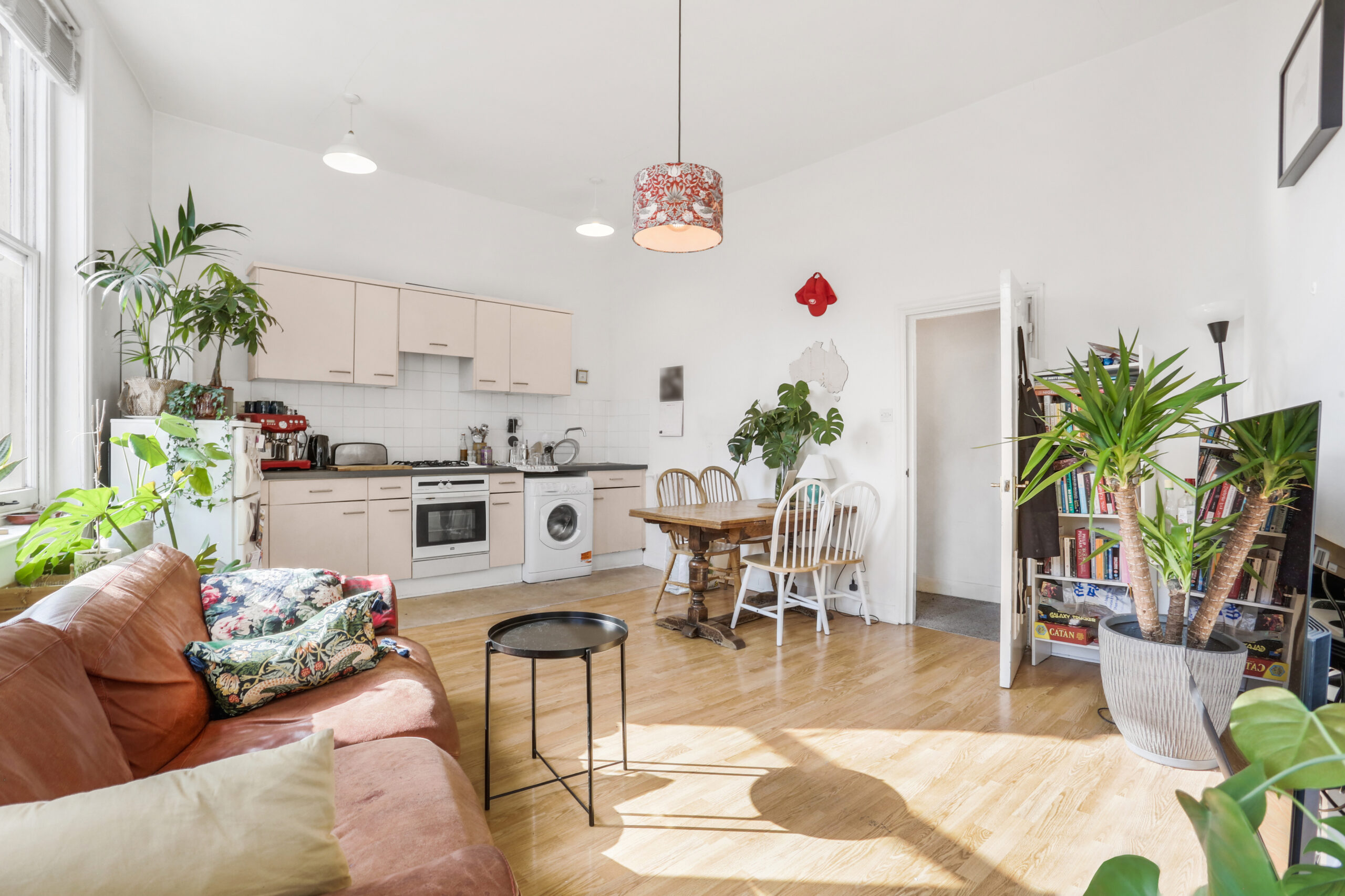 Crossway, London, N16