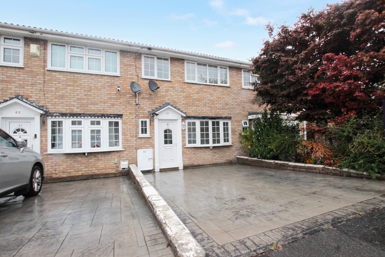 Amberley Way, Romford, RM7