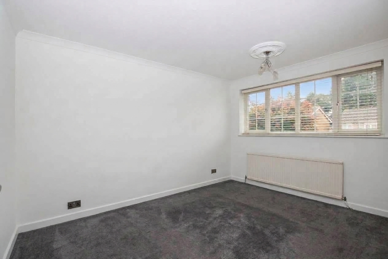 Amberley Way, Romford, RM7