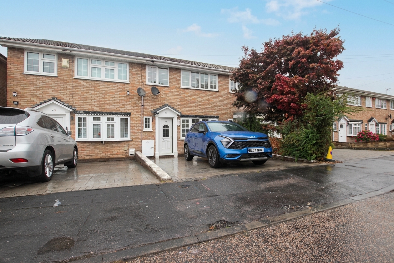 Amberley Way, Romford, RM7